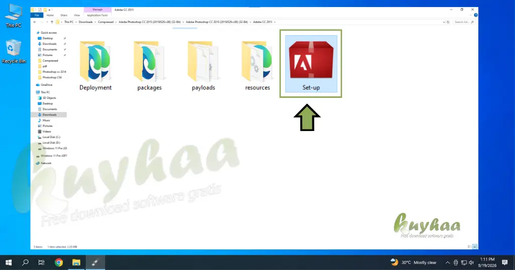 File Explorer window highlighting the Setup.exe application file inside the Adobe Photoshop CC 2015 folder