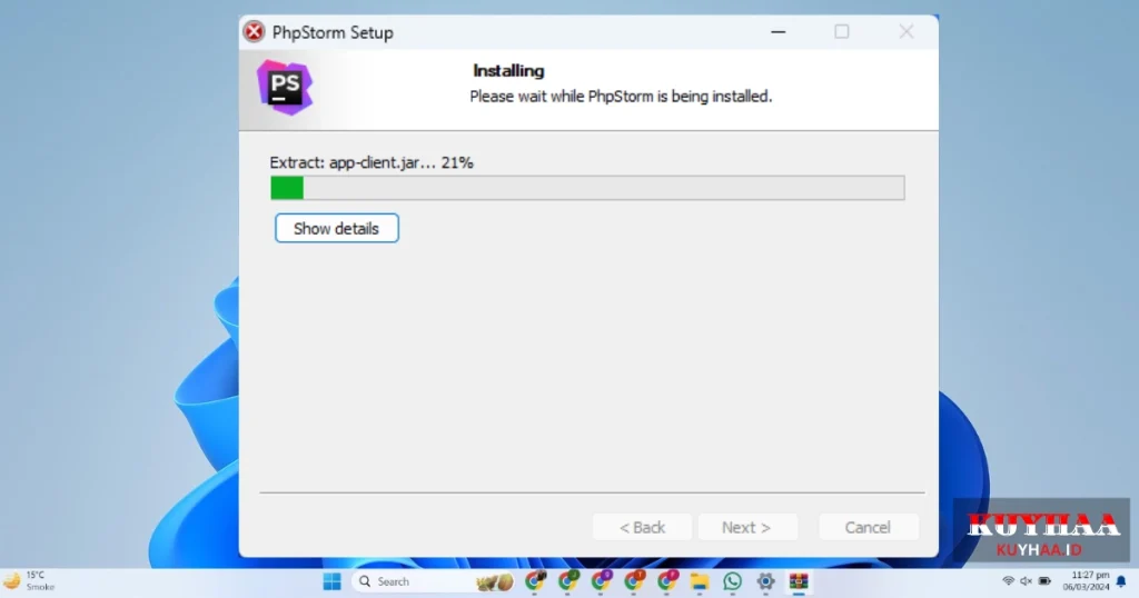 This picture shows the installation of JetBrains PhpStorm